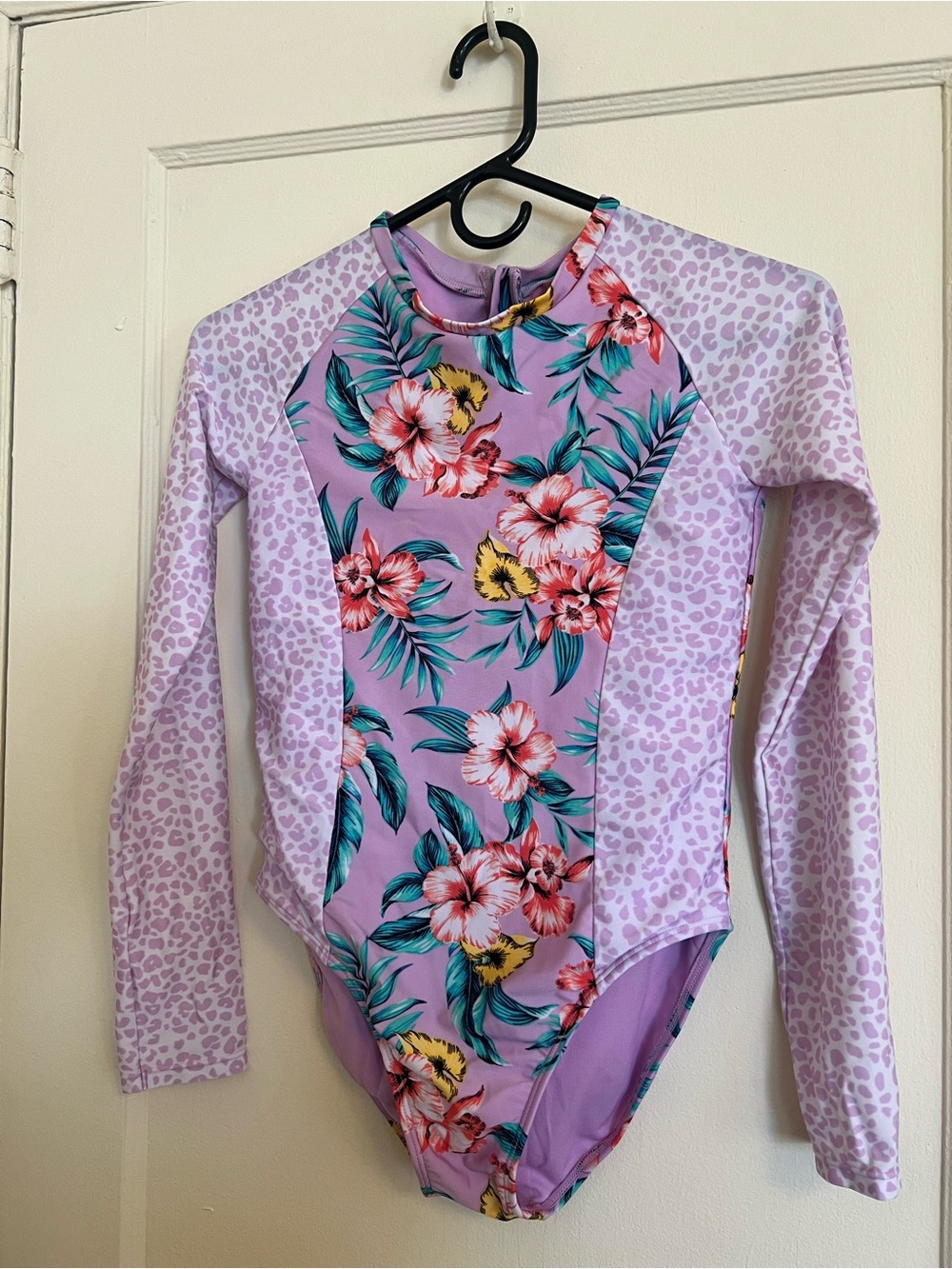 art class Lavender Floral & Leopard Print Long-Sleeve Rashguard